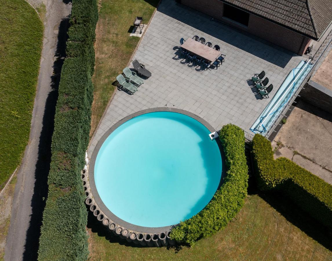 Luxueuse Et Spacieuse Villa Avec Sauna Et Piscine Мальмеді Екстер'єр фото